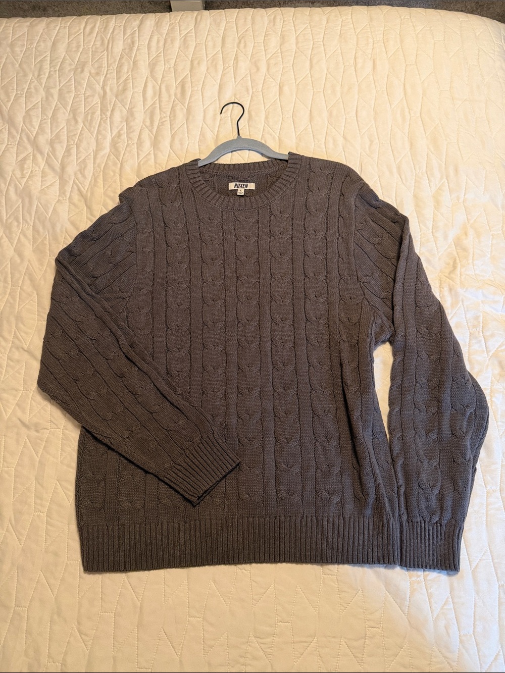 Men's Cable Knit Crewneck Sweater